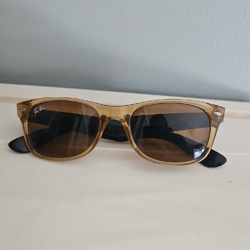 Ray-Ban Tan Sunglasses